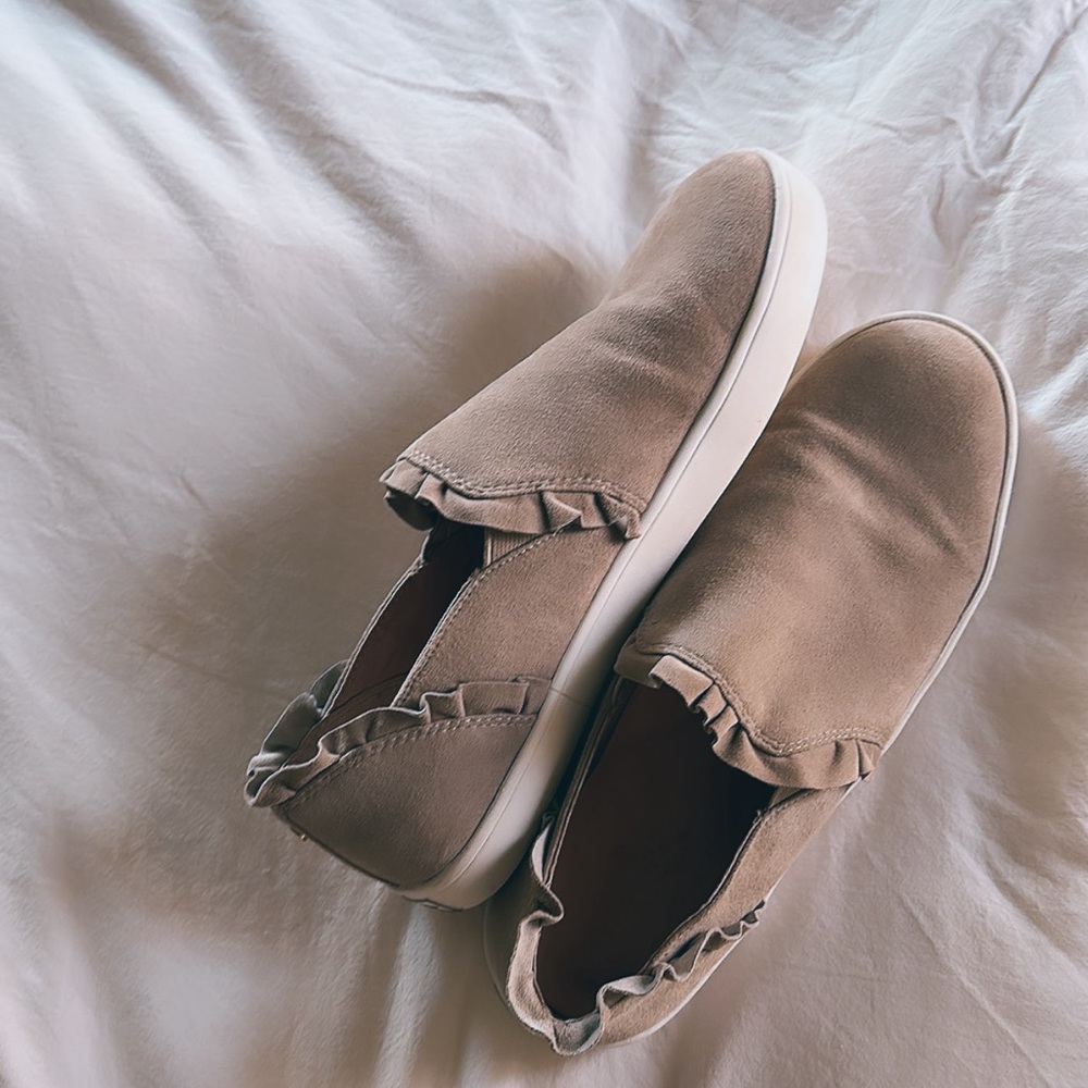 Kate Spade Lillie Ruffle Sneakers